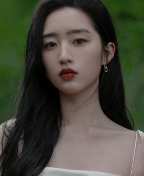 可爱精致的女明星网红,网红女明星的甜蜜魅力揭秘