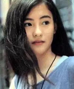 明星网红比普通人,光鲜背后的普通人生