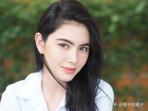 泰国明星网红变装图片,时尚跨界演绎魅力无限