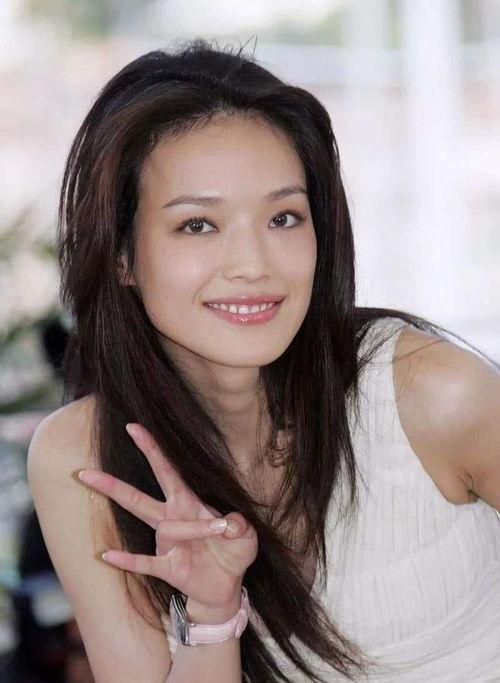 长脸明星网红有哪些名字,颜值与才华并存的璀璨之星