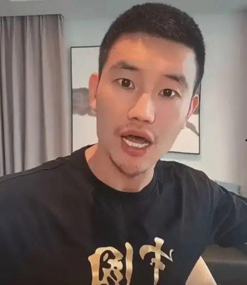 明星网红直播间卖手机