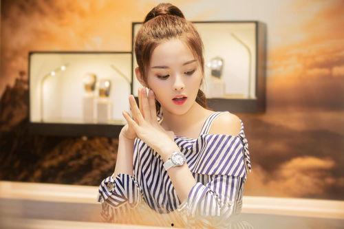 明星网红本人啥样啊,揭开神秘面纱