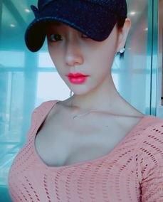 明星网红大胆晒身材图片,明星网红引领健康自信新风尚